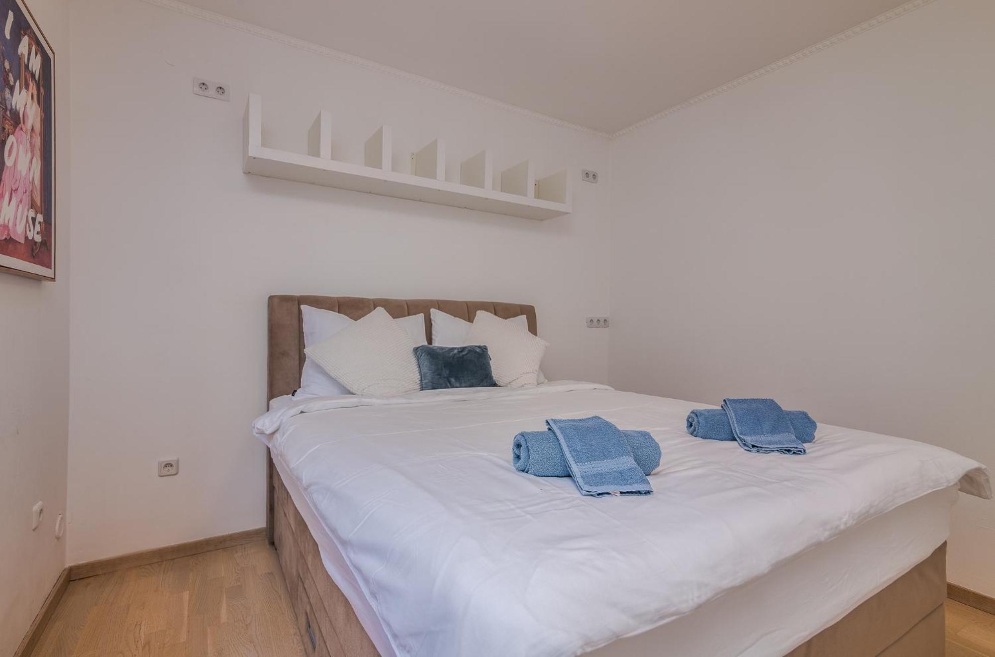 Apartments Stella & Luna Krk Town Bagian luar foto