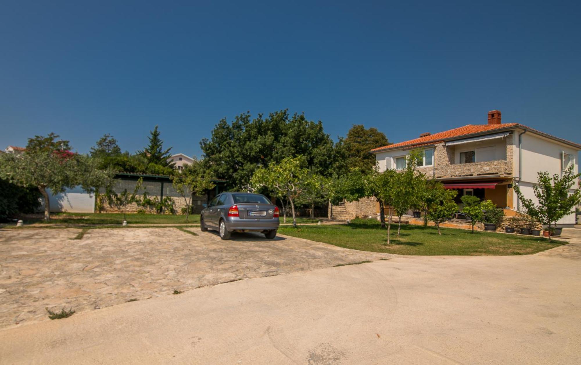 Apartments Stella & Luna Krk Town Bagian luar foto